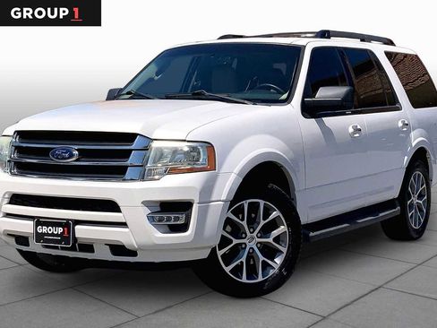 Used 2017 Ford Expedition XLT w/ Equipment Group 202A RWD image 1