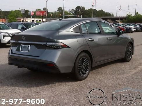 New 2026 Nissan Sentra SV FWD image 5
