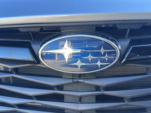 Certified 2025 Subaru Impreza 2.0i image 39