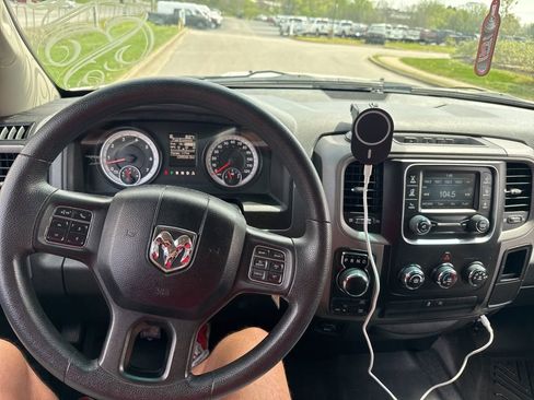 Used 2015 RAM 1500 Express image 7