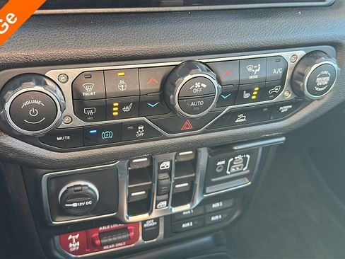 Used 2025 Jeep Wrangler Unlimited Sport S 4xe AWD/4WD image 23
