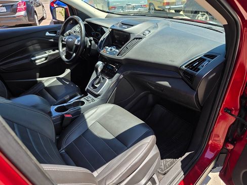 Used 2014 Ford Escape Titanium w/ Equipment Group 401A FWD image 14