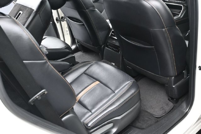 Certified 2024 MAZDA CX-90 Plug-In Hybrid w/ Premium Plus AWD/4WD image 19