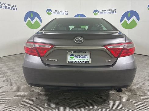 Used 2017 Toyota Camry SE image 10
