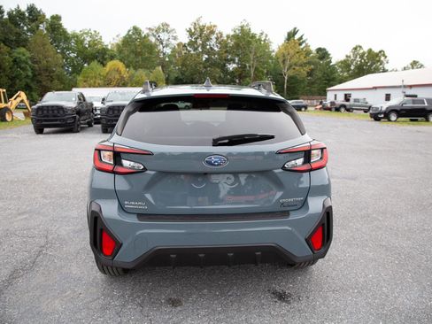 Used 2024 Subaru Crosstrek 2.0i Premium image 4