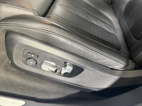Used 2025 BMW X5 xDrive50e AWD/4WD image 27