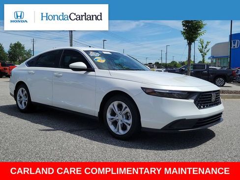 Certified 2025 Honda Accord LX image 3