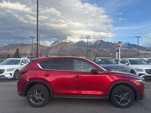 Used 2019 MAZDA CX-5 Touring image 4