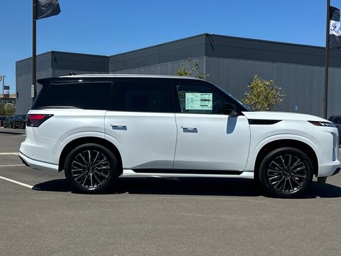 New 2027 INFINITI QX80 Autograph AWD/4WD image 3