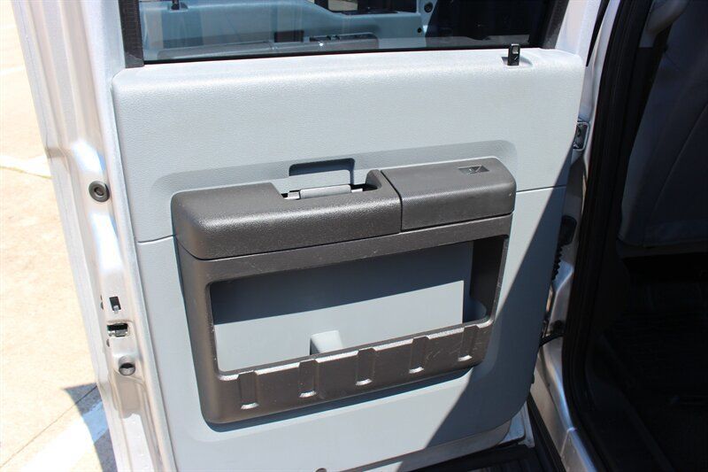 Used 2015 Ford F250 XL w/ Power Equipment Group RWD image 22
