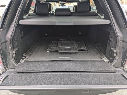 Used 2018 Land Rover Range Rover HSE image 29