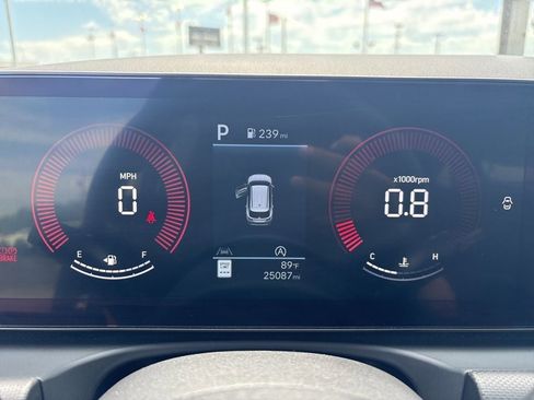 Certified 2025 Hyundai Tucson SEL FWD image 19