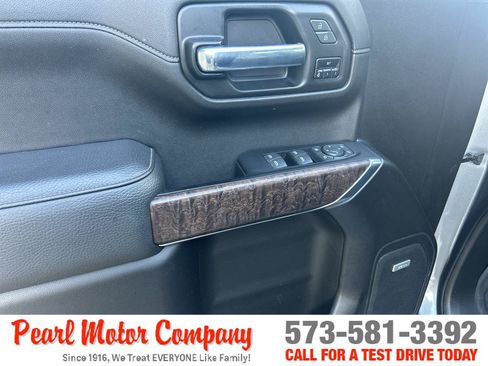 Used 2022 GMC Sierra 1500 Denali AWD/4WD image 10