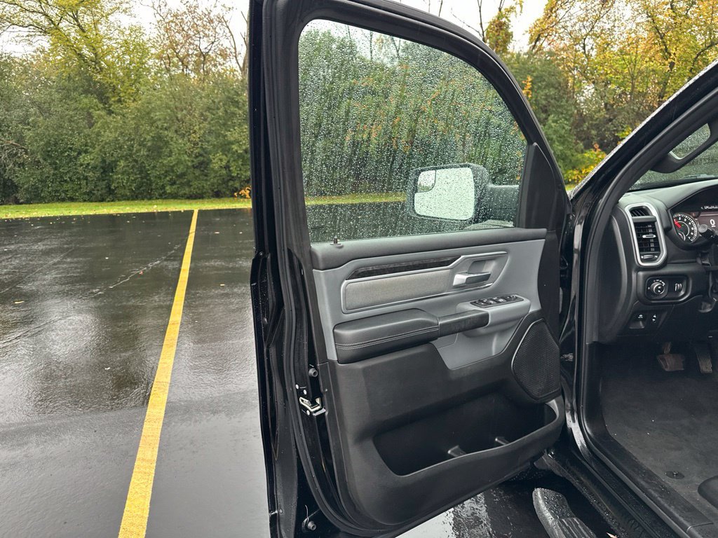 Used 2022 RAM 1500 Big Horn AWD/4WD image 12