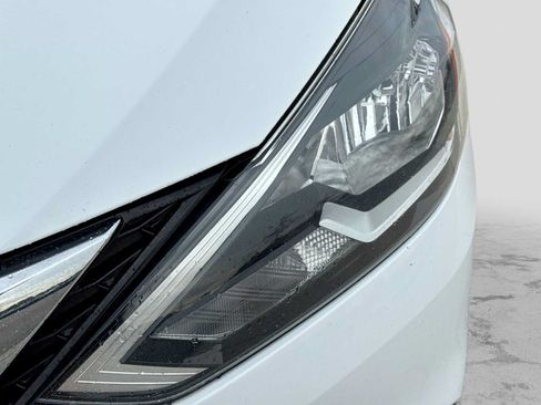 Used 2019 Nissan Sentra SV FWD image 10