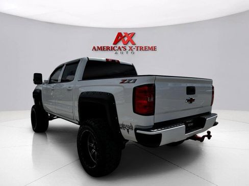 Used 2018 Chevrolet Silverado 1500 LT w/ Texas Edition image 3