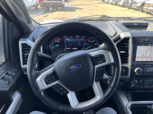 Used 2019 Ford F350 Lariat w/ Chrome Package image 8