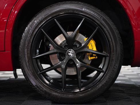 Used 2021 Alfa Romeo Stelvio Ti w/ Nero Edizione image 55