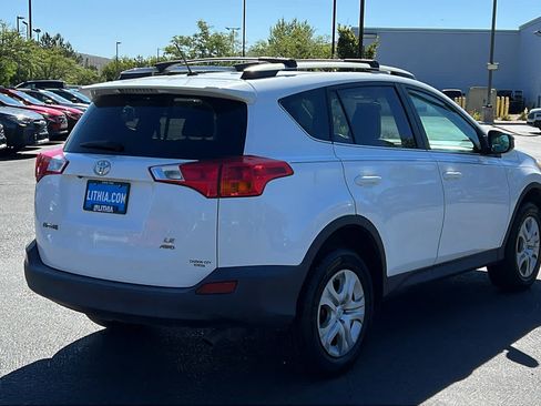 Used 2015 Toyota RAV4 LE AWD/4WD image 5