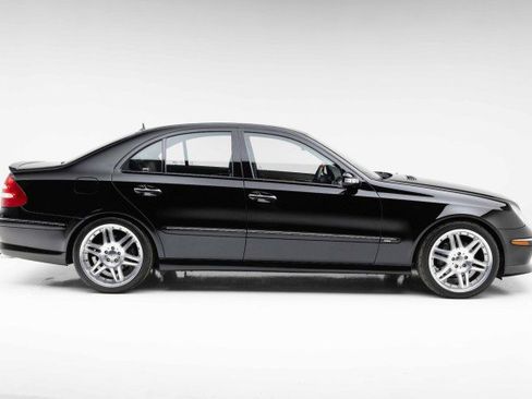 Used 2005 Mercedes-Benz E 500 Sedan image 15