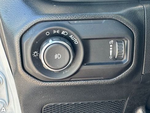 Used 2023 Jeep Wrangler Unlimited Sport AWD/4WD image 29