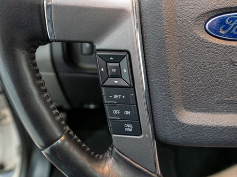 Used 2016 Ford Expedition EL Platinum image 28