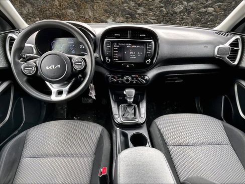 Used 2023 Kia Soul LX w/ Option Group 015 image 13