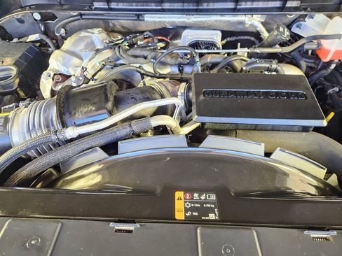 Used 2024 GMC Sierra 2500 AT4 w/ AT4 Premium Plus Package image 37