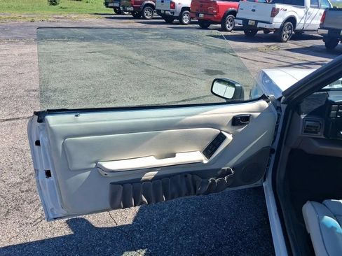 Used 1990 Ford Mustang LX RWD image 23