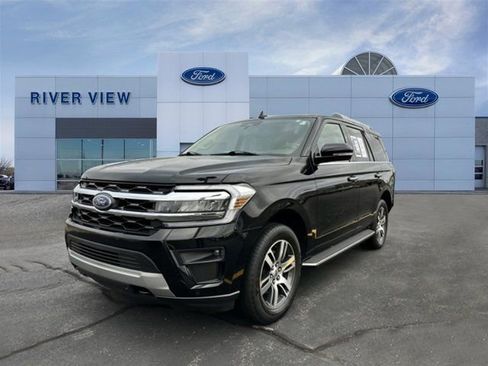 Certified 2022 Ford Expedition Limited image 3