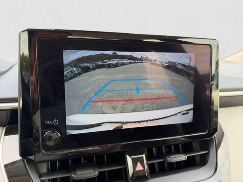 Used 2023 Toyota Corolla LE w/ Carpet Mat Package (TMS) FWD image 13