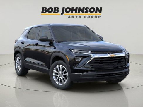 New 2026 Chevrolet TrailBlazer LS w/ LS Convenience Package AWD/4WD image 1