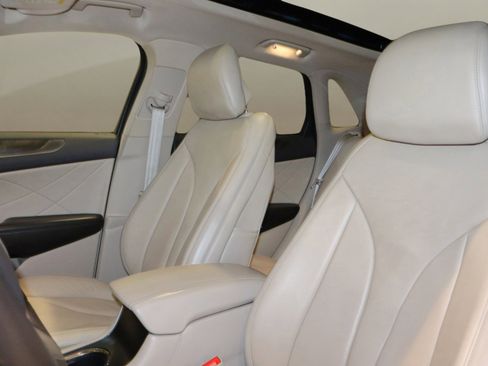 Used 2018 Lincoln MKC Reserve image 14