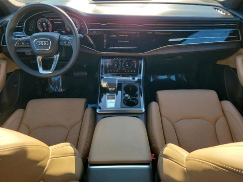 Used 2020 Audi Q8 Prestige image 9