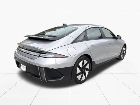 Used 2024 Hyundai Ioniq 6 SE image 9