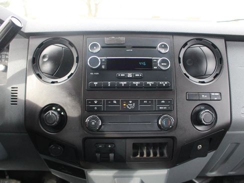 Used 2016 Ford F250 XL w/ XL Appearance Package image 22