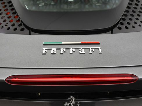 Used 2022 Ferrari SF90 Stradale image 22