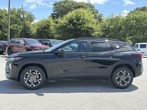 New 2026 Chevrolet Trax LT w/ LT Convenience Package FWD image 18