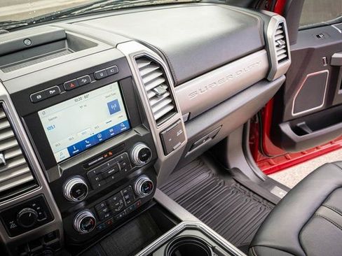 Used 2020 Ford F350 Platinum image 30