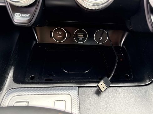 Used 2022 Genesis G70 2.0T w/ Prestige Package image 27