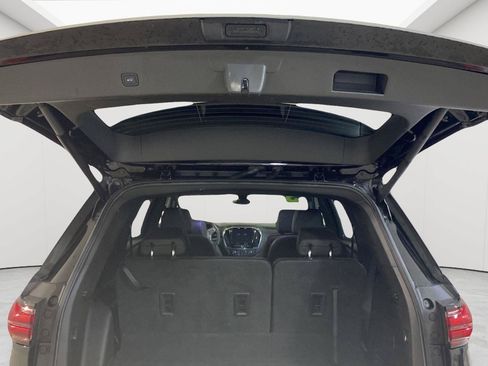 Certified 2023 Chevrolet Traverse RS FWD image 10