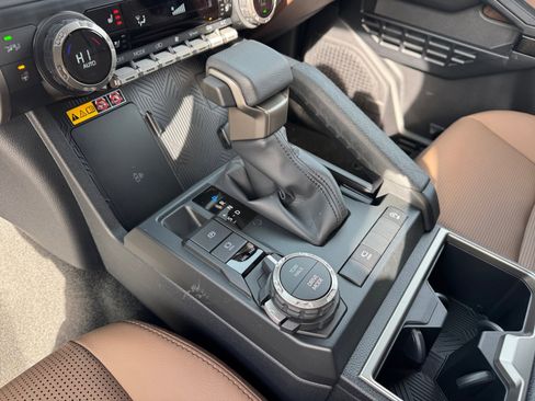 New 2026 Toyota 4Runner Limited image 14