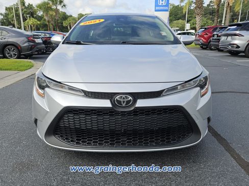Used 2021 Toyota Corolla LE FWD image 8
