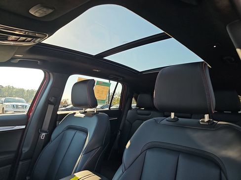 Used 2024 Jeep Wagoneer Launch Edition image 35