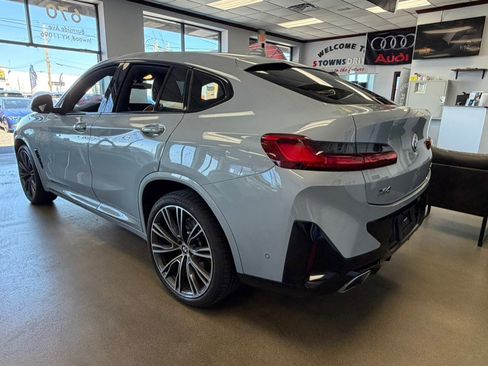 Used 2023 BMW X4 xDrive30i w/ M Sport Package AWD/4WD image 16
