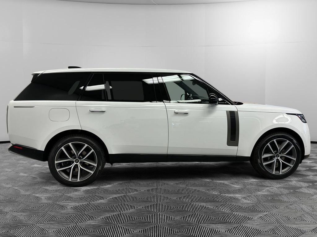 New 2027 Land Rover Range Rover Long Wheelbase SE AWD/4WD image 6