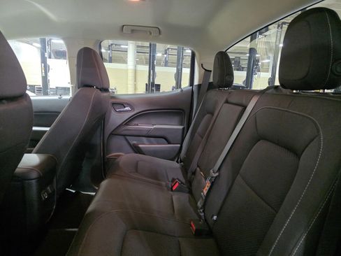 Used 2022 Chevrolet Colorado LT image 11