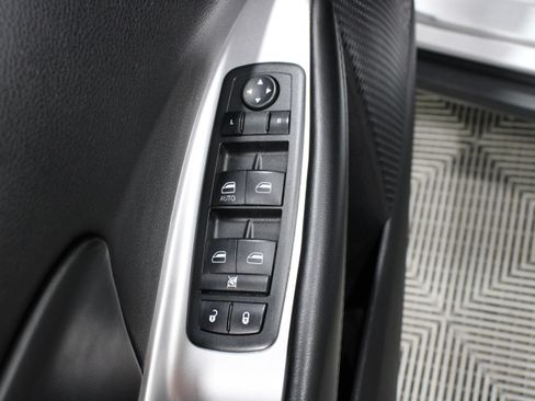 Used 2014 Dodge Journey SXT w/ Flexible Seating Group image 4