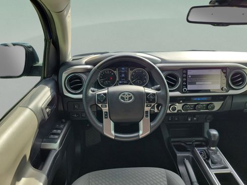 Used 2023 Toyota Tacoma SR5 w/ Technology Package AWD/4WD image 9