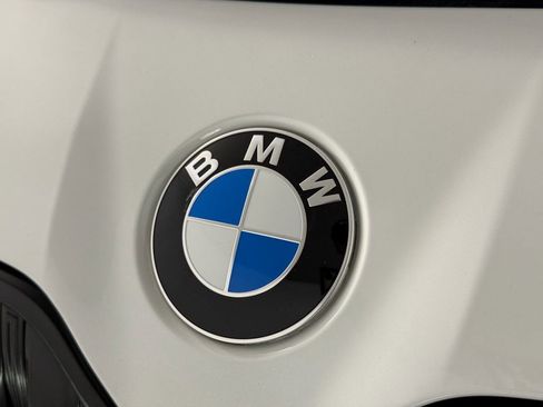 Used 2023 BMW 740i 740i w/ Executive Package image 15